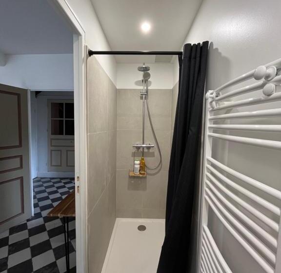 חדר סטנדרט, Le Creux Des Grives