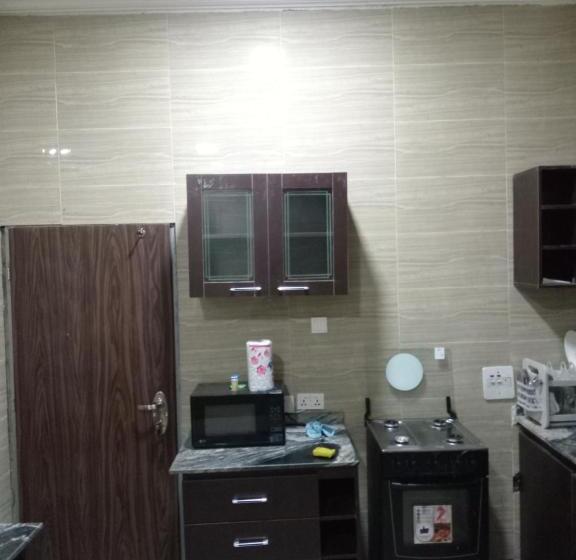 اتاق اکونومی, Od V!ck S Classic, Wuse 2 Extension, Upscale Jahi District Wifi,24hr Power,security, Dstv