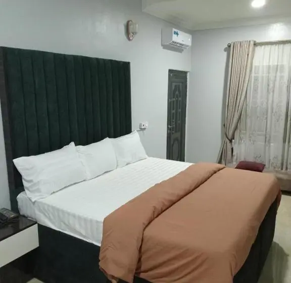 اتاق استاندارد با تخت بزرگ, Od V!ck S Classic, Wuse 2 Extension, Upscale Jahi District Wifi,24hr Power,security, Dstv