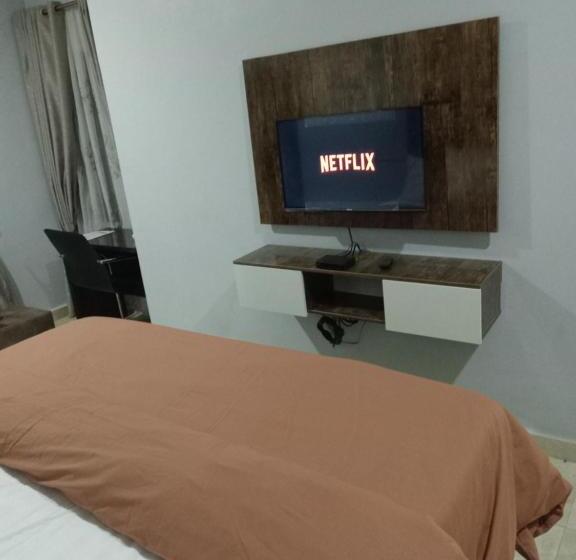 اتاق استاندارد با تخت بزرگ, Od V!ck S Classic, Wuse 2 Extension, Upscale Jahi District Wifi,24hr Power,security, Dstv