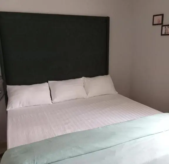 استودیوی استاندارد, Od V!ck S Classic, Wuse 2 Extension, Upscale Jahi District Wifi,24hr Power,security, Dstv