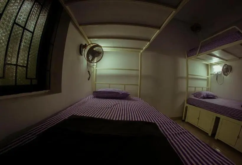 Yatak Paylaşımlı Oda, Bonds Hostel