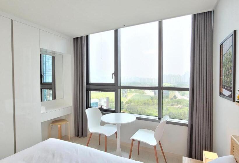 Quarto Estandar, Dahlbit Stay