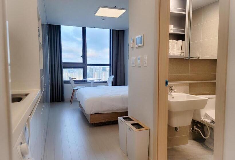 Quarto Estandar, Dahlbit Stay