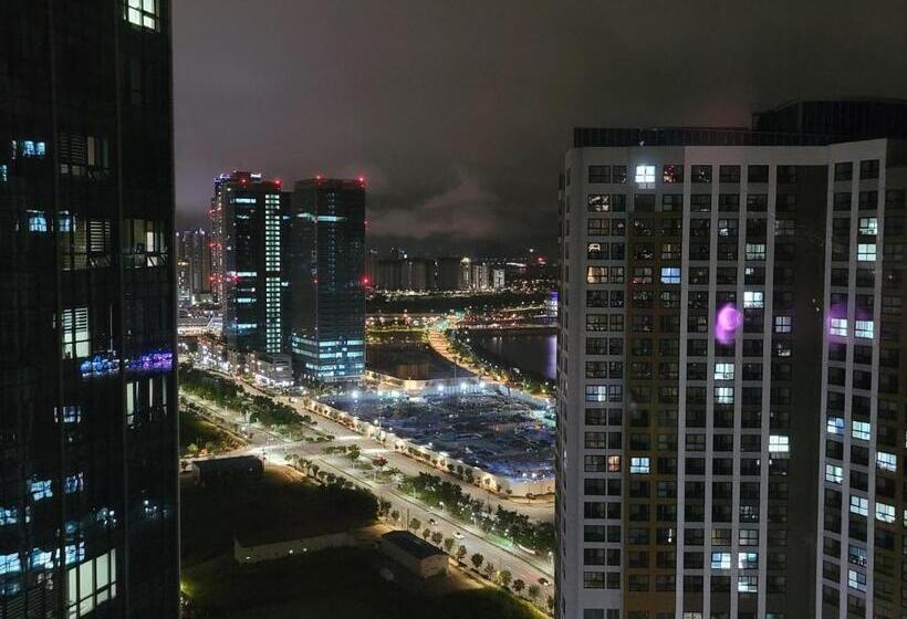 标准间, Dahlbit Stay
