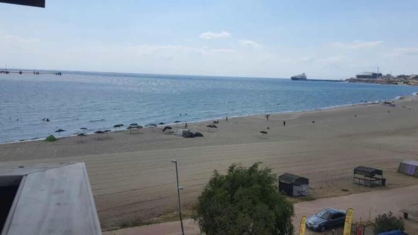 شقة غرفة واحدة مطلة على البحر, Deni̇z Yildizi