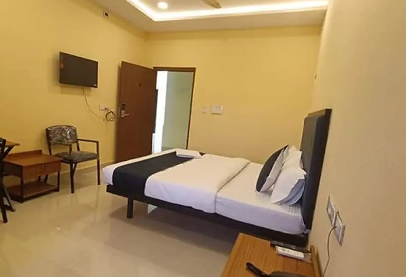 デラックスルーム, Fabhotel Mint Park Nr Nmims College
