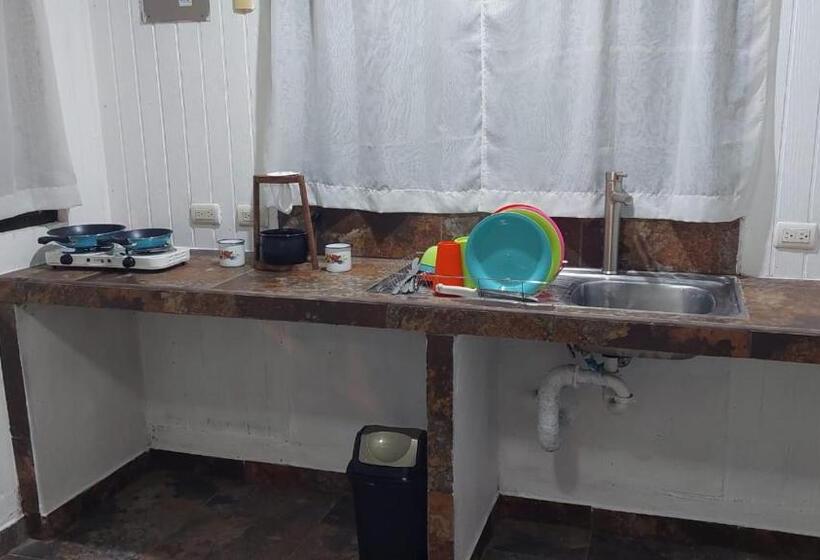 بنجلو عائلى, Hal