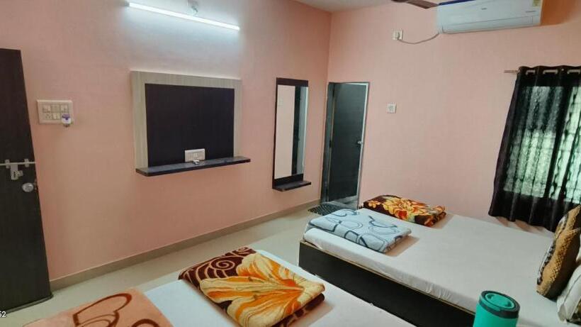 חדר סטנדרט, Laxmi