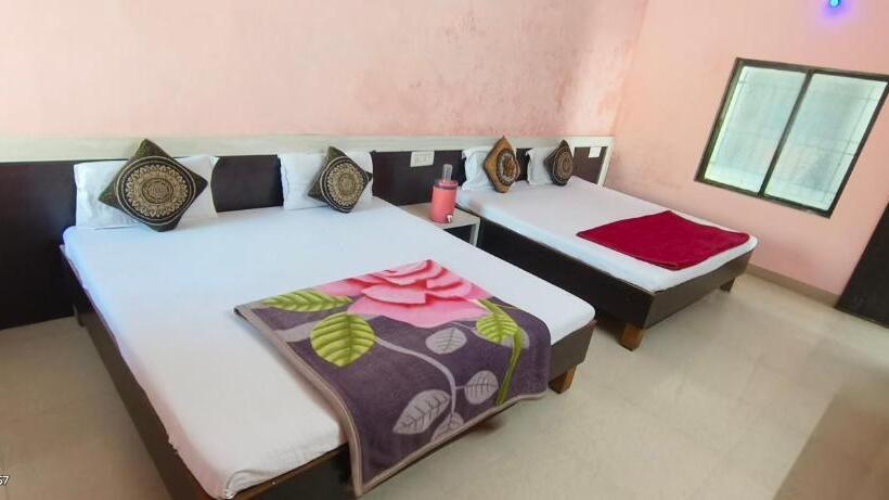 Quarto Economy, Laxmi