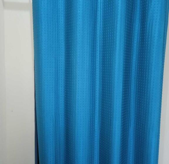 三人经典房间, Oyo Deewan Banquets & Resort