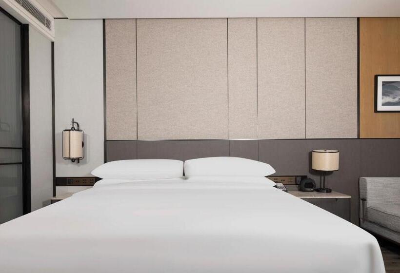 اتاق استاندارد با تخت بزرگ, Sheraton Pujiang