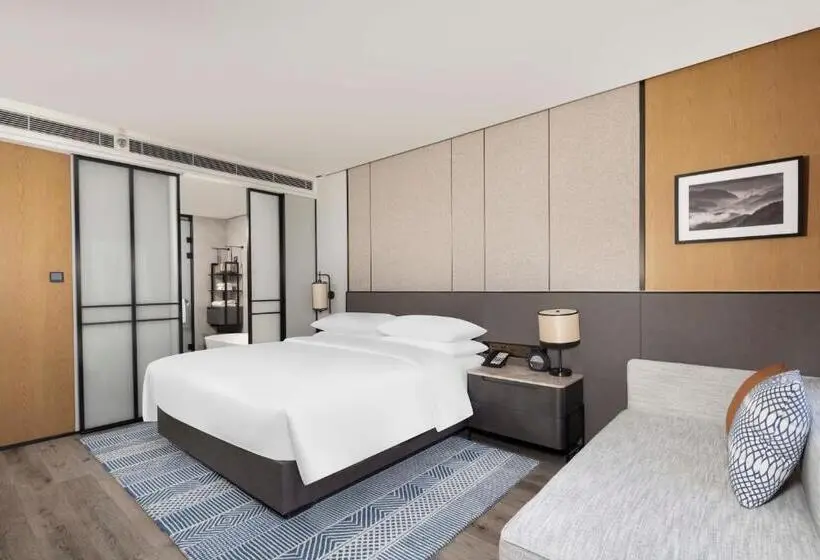 キングサイズベッドのクラブルーム, Sheraton Pujiang