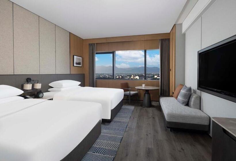 اتاق استاندارد با 2 تخت دوبل, Sheraton Pujiang
