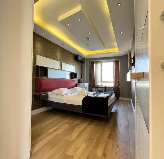 标准间, The Sisli Luxury Corner Suit