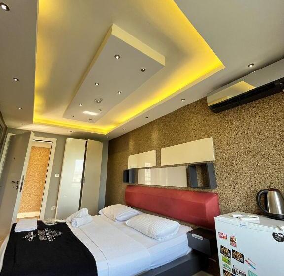 标准间, The Sisli Luxury Corner Suit