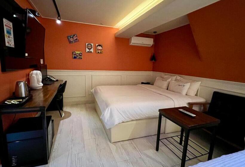 Номер Стандарт, Jjak Motel