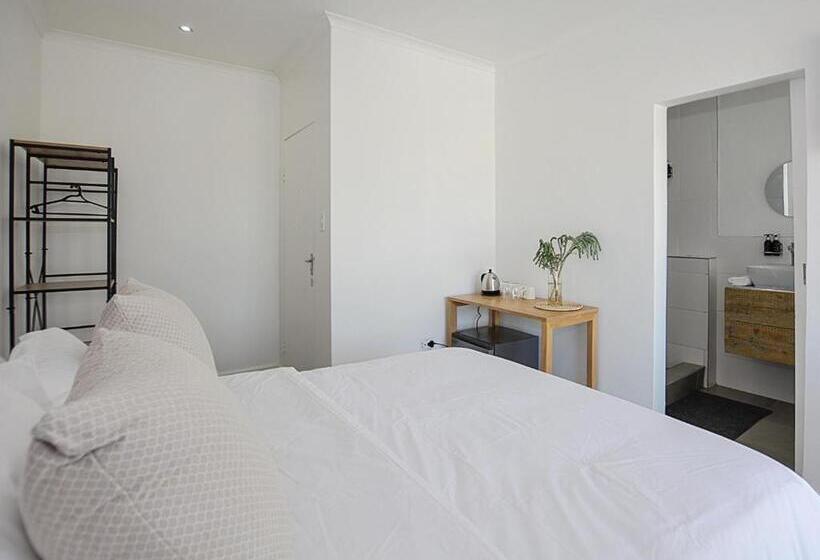 غرفة بريميوم, 19 Beach Road