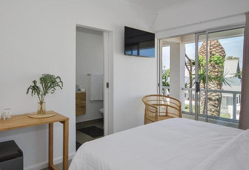 غرفة بريميوم, 19 Beach Road