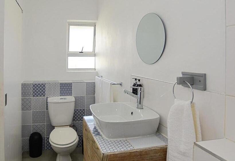 غرفة بريميوم, 19 Beach Road