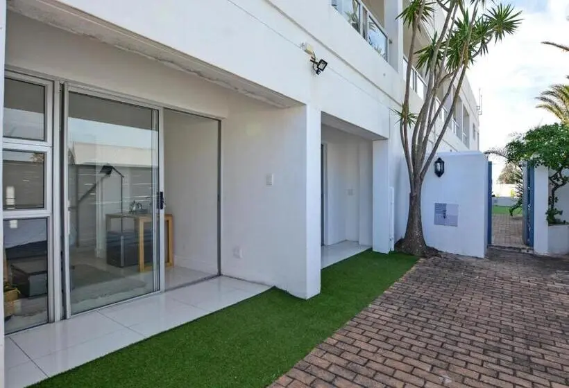 Comfort-huone, 19 Beach Road