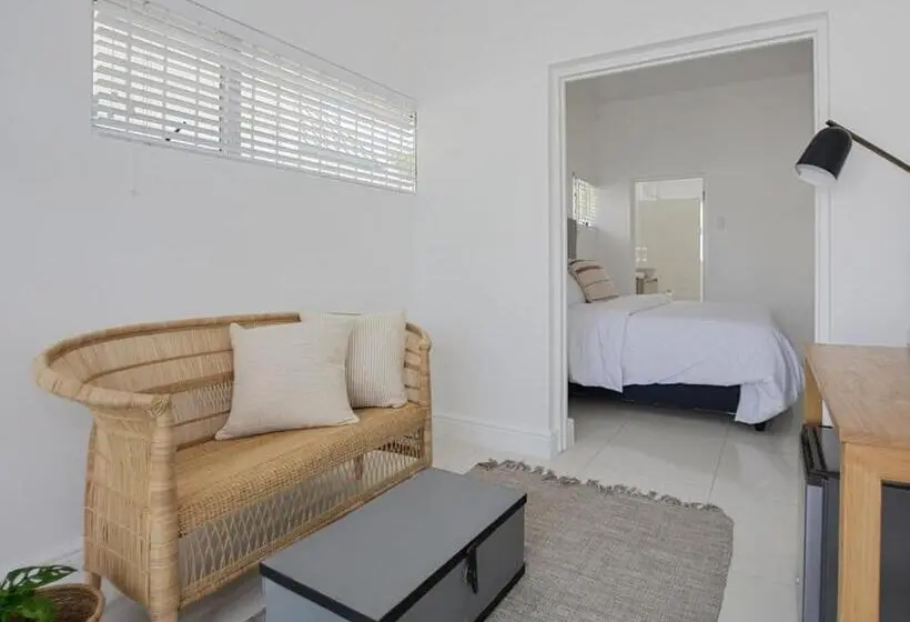 Comfort-huone, 19 Beach Road