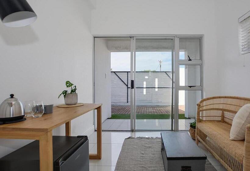 غرفة كومفورت, 19 Beach Road