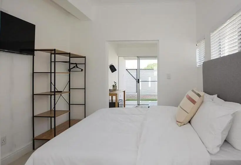 Comfort-huone, 19 Beach Road