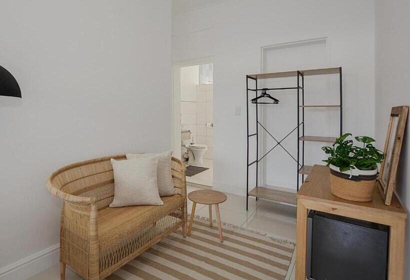 Номер Комфорт, 19 Beach Road