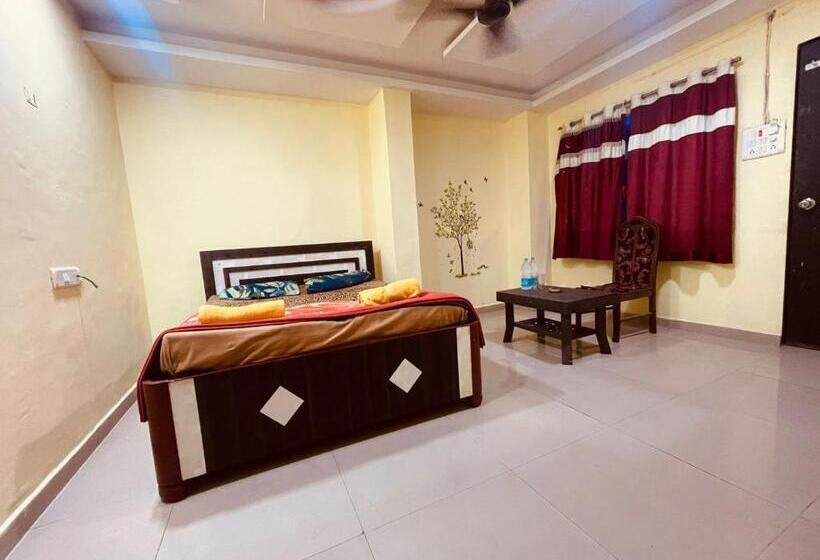 スタンダード４人部屋, Namaste Nirvana Guest House