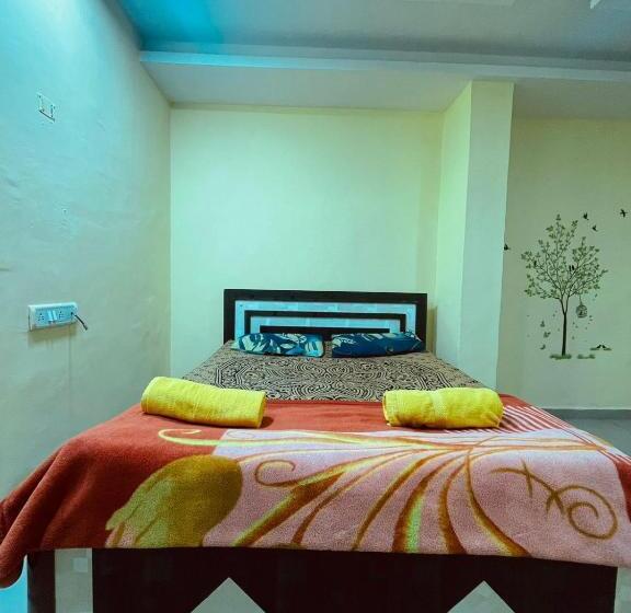 Четырехместный Номер Стандарт, Namaste Nirvana Guest House