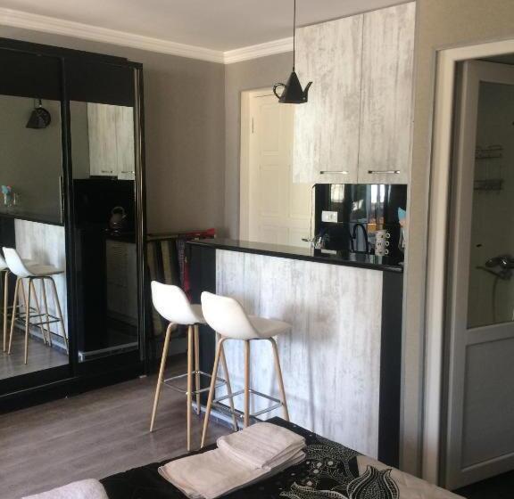 اتاق استاندارد با بالکن, Tamara