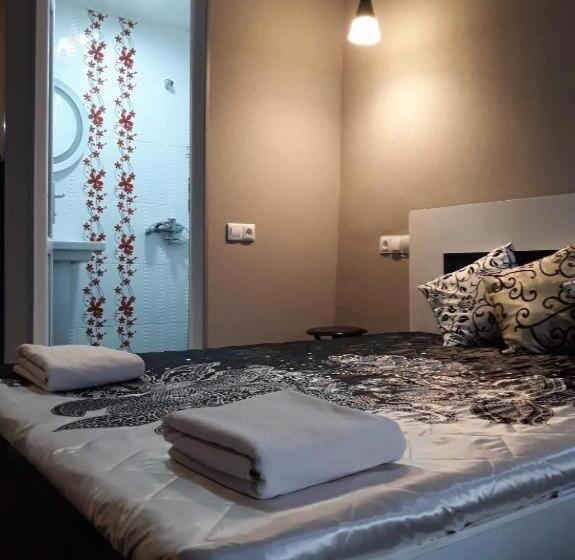 اتاق استاندارد با بالکن, Tamara