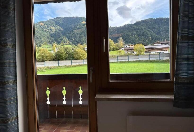 バルコニー付きスタンダードルーム, Pension Kaiserstubn