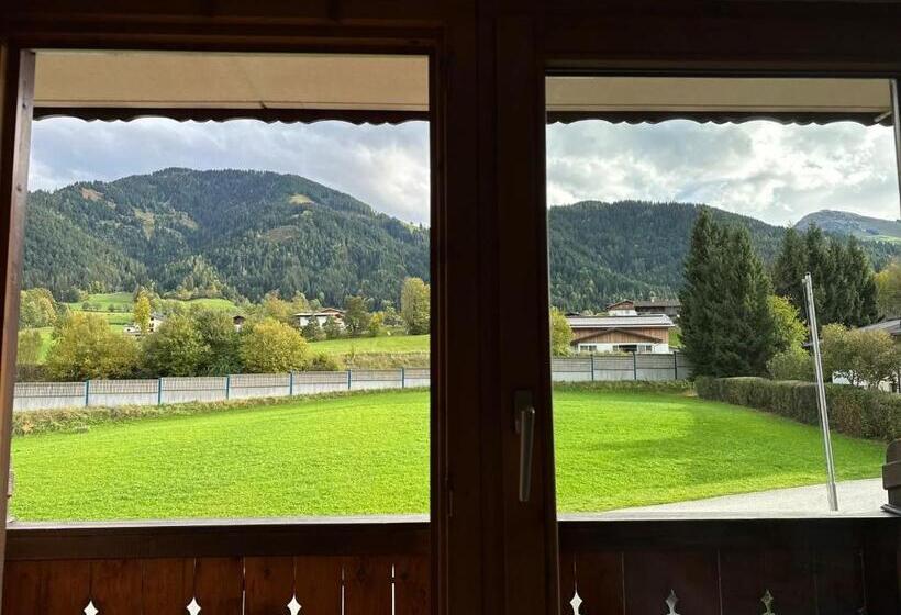 マウンテンビュースタンダードルーム, Pension Kaiserstubn