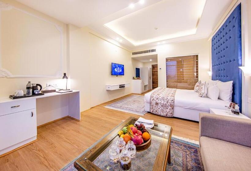 Deluxe Rum, Arco Hotels And Resorts Srinagar