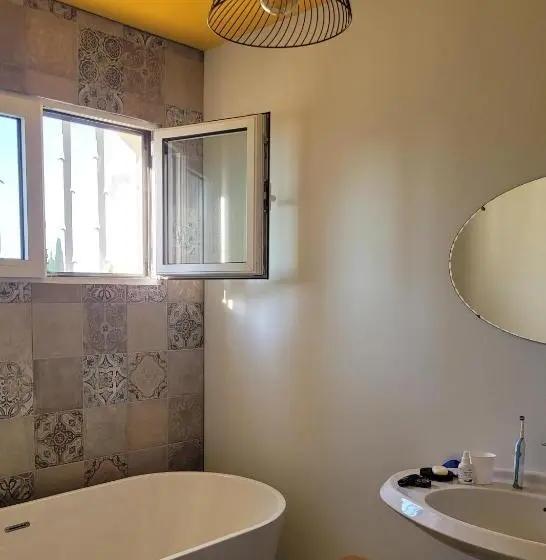 اتاق استاندارد با تراس, Chambre Confortable Vue Sur Mer