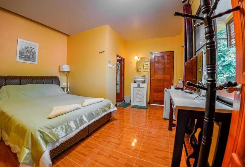 غرفة قياسية, Happy Garden Resort Betong