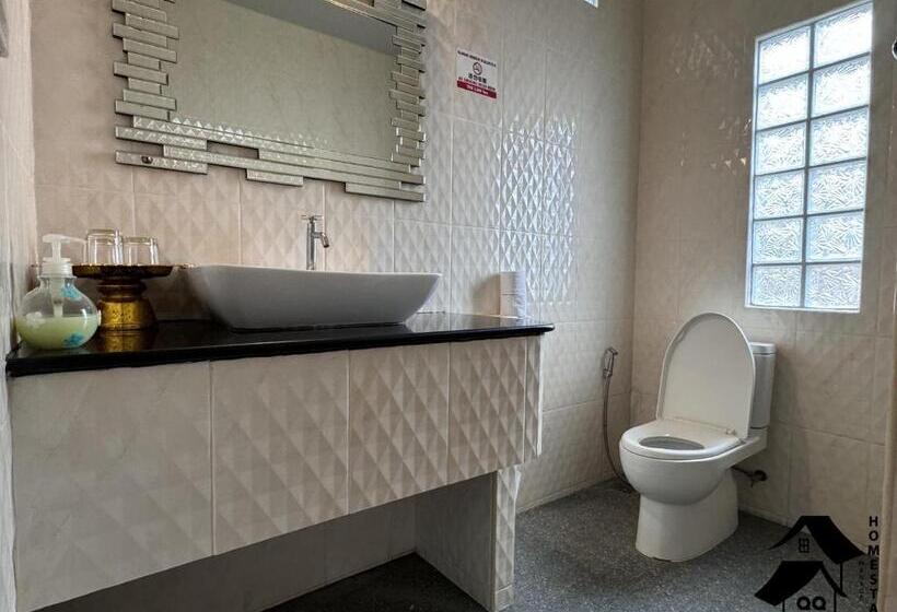 高级三人间, Happy Garden Resort Betong