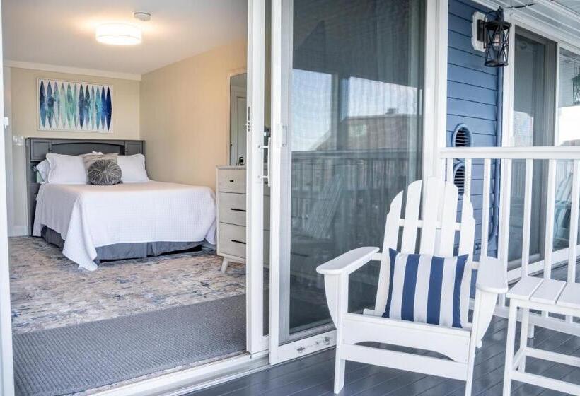 غرفة قياسية مطلّة علي البحر مزوَّدة بشُرفة, 935 Ocean, A Beachside Inn