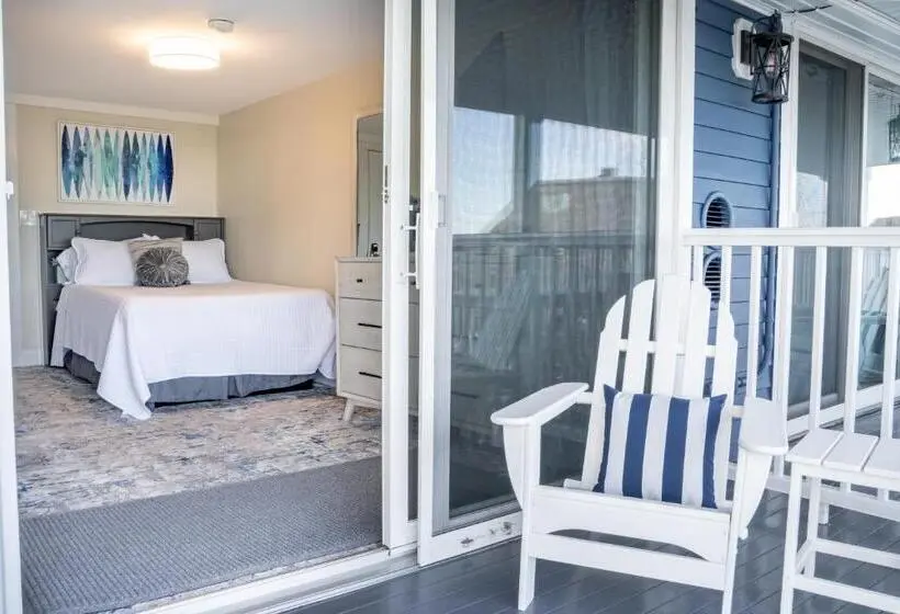 オーシャンビュースタンダードルームバルコニー付き, 935 Ocean, A Beachside Inn