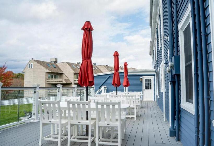 Family Suite, 935 Ocean, A Beachside Inn