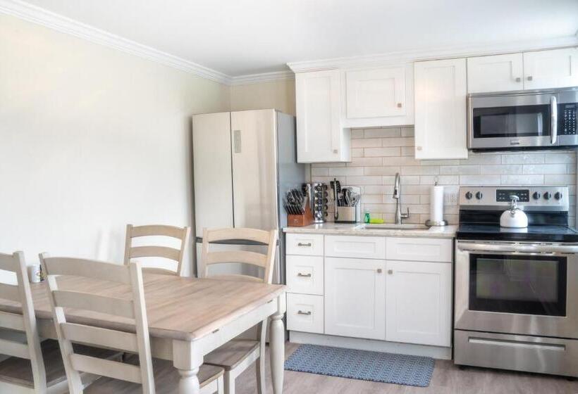 Family Suite, 935 Ocean, A Beachside Inn
