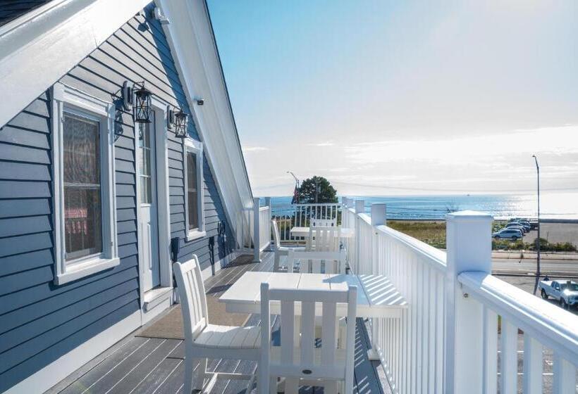 إستوديو قياسى مطل على البحر, 935 Ocean, A Beachside Inn