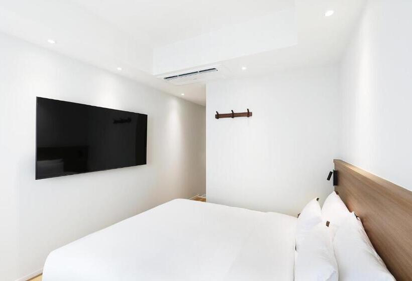 Habitació Estàndard, Gran