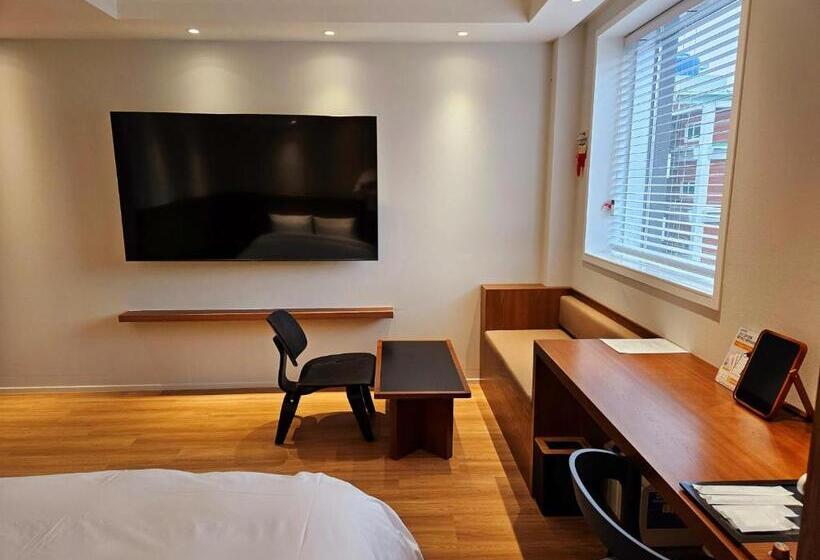 Habitació Estàndard, Gran