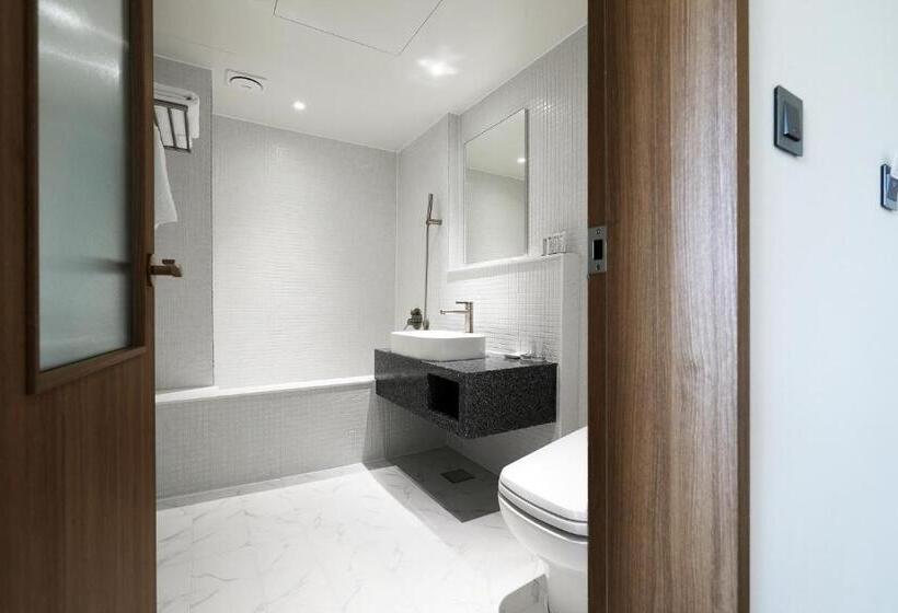 Habitació Estàndard, Gran