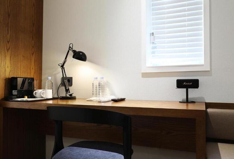 Habitació Estàndard, Gran