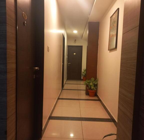 Семейный Номер Deluxe, Lifes Callingg