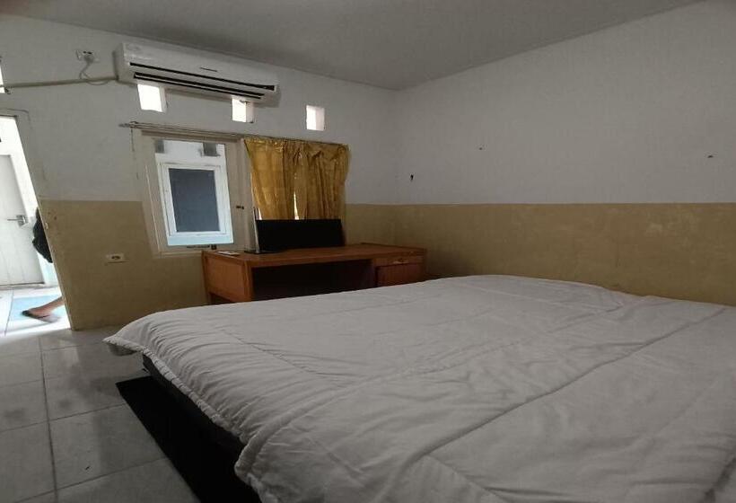 اتاق استاندارد, Oyo 93207 Merah House